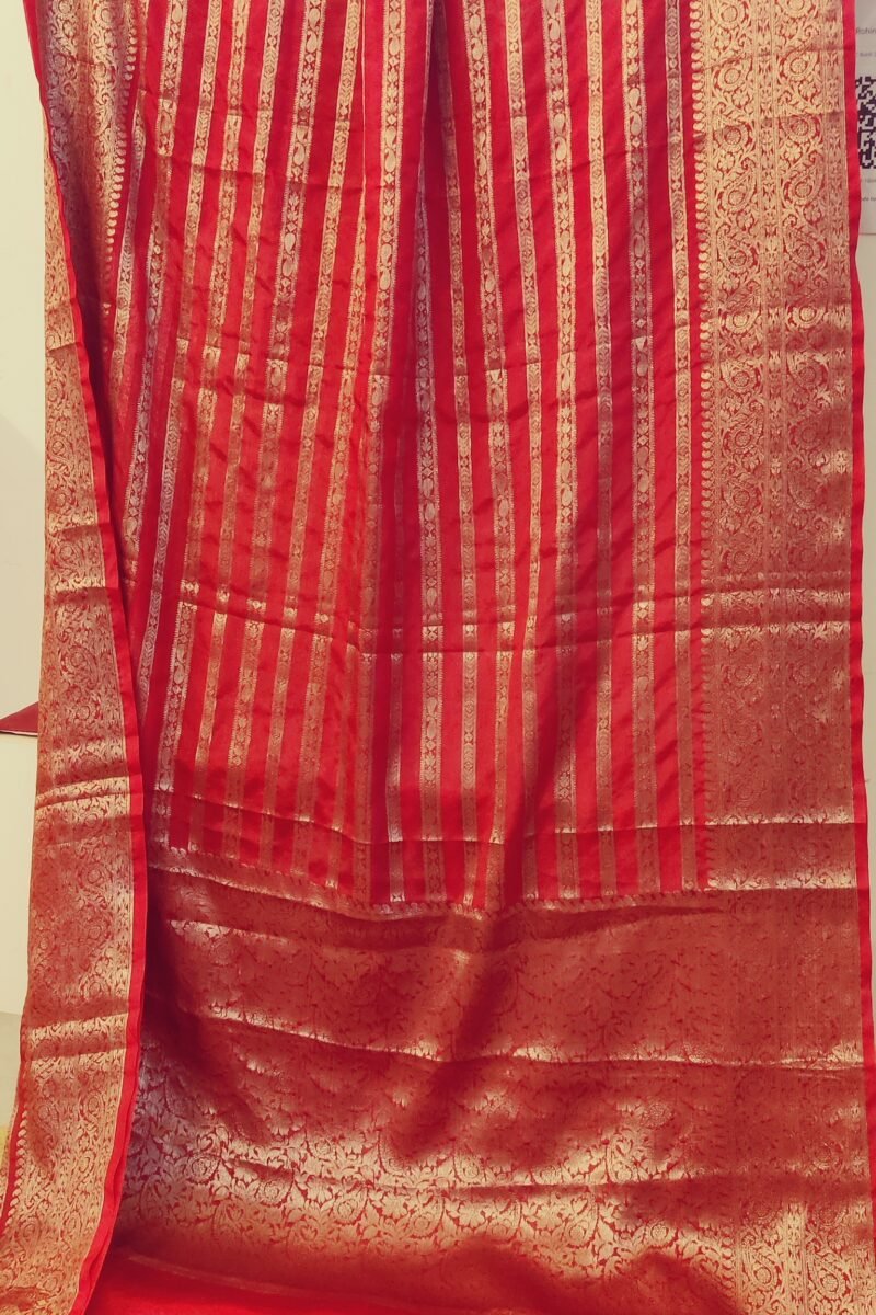 Banarasi Bloom: Red and Gold Khadi Silk Saree with Banarasi Weave - Image 7