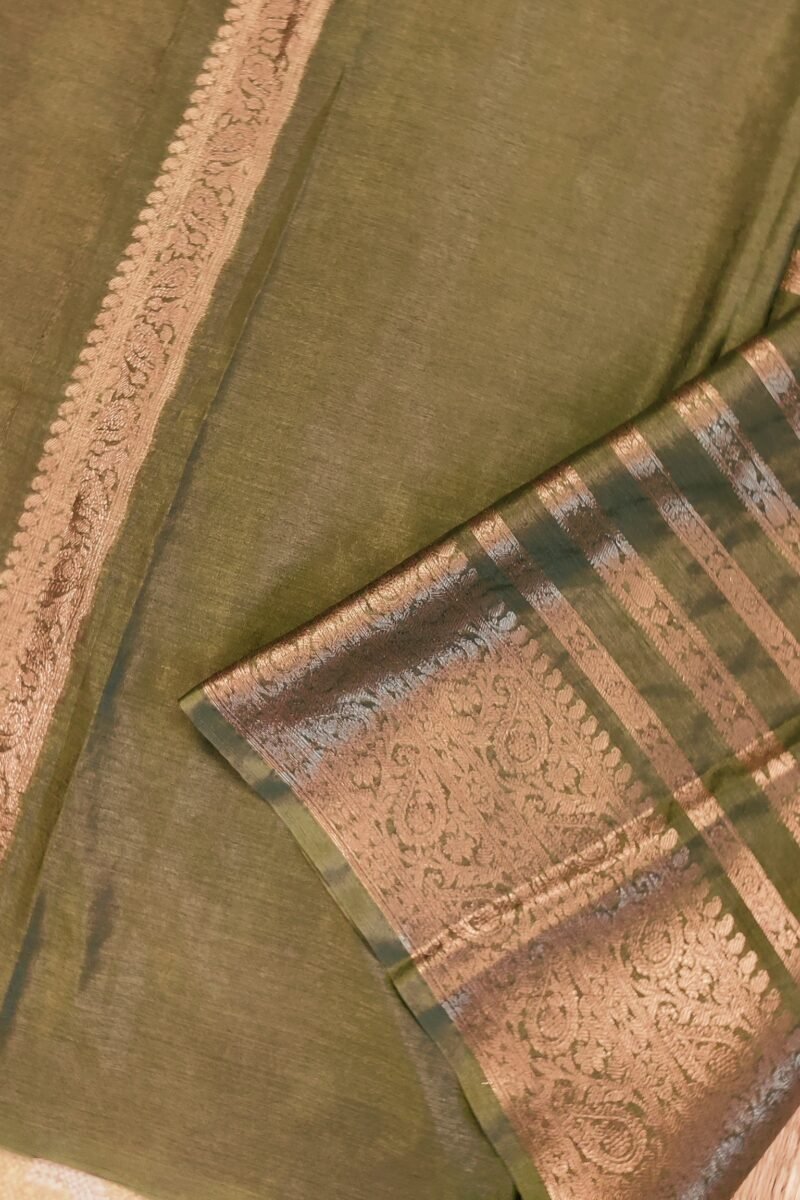 Banarasi Bloom: Mehendi Green and Gold Khadi Silk Saree with Banarasi Weave - Image 4