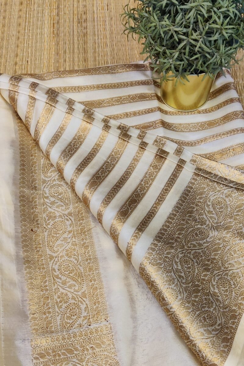 Banarasi Bloom: Off White and Gold Khadi Silk Saree with Banarasi Weave - Image 3