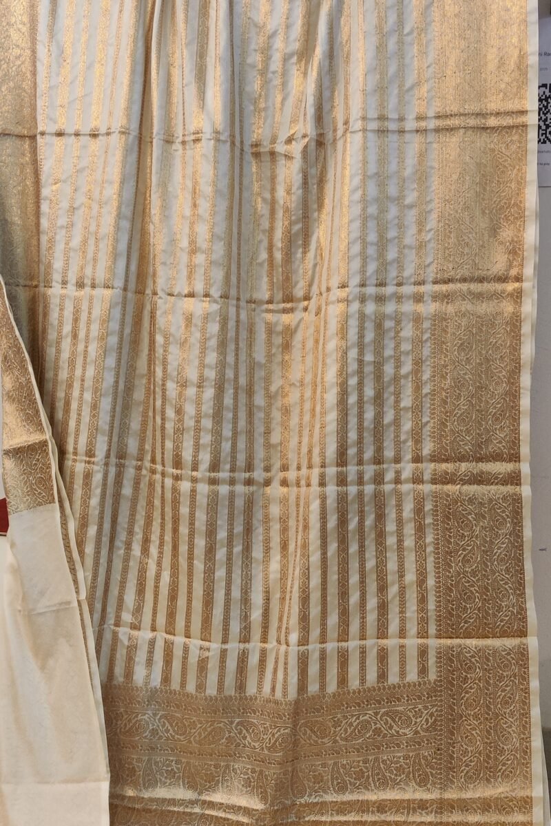 Banarasi Bloom: Off White and Gold Khadi Silk Saree with Banarasi Weave - Image 5