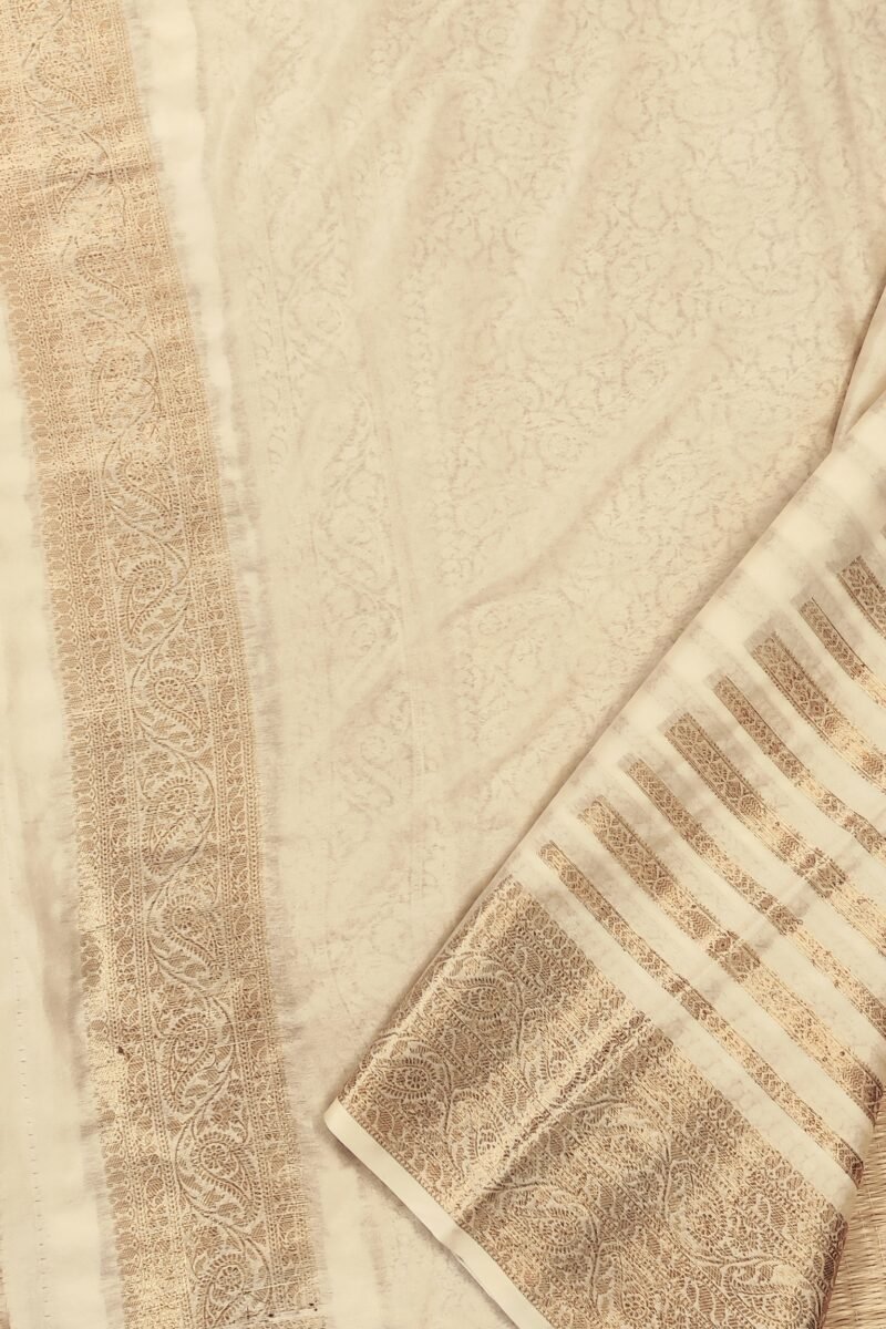 Banarasi Bloom: Off White and Gold Khadi Silk Saree with Banarasi Weave - Image 6