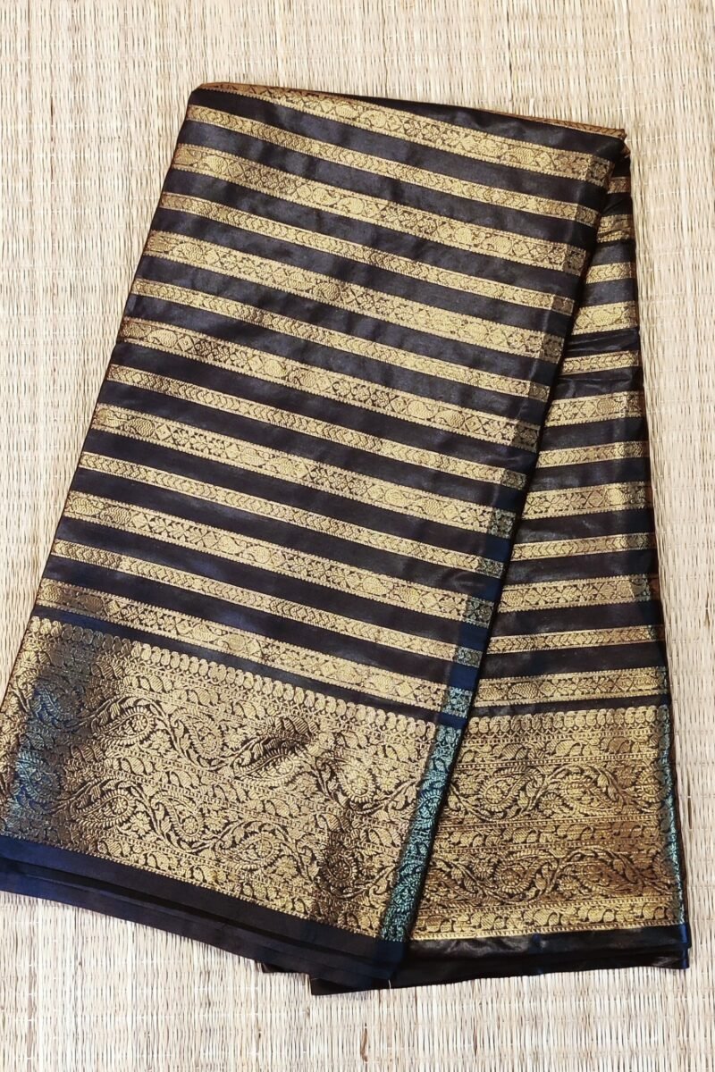 Banarasi Bloom: Black and Gold Khadi Silk Saree with Banarasi Weave - Image 5