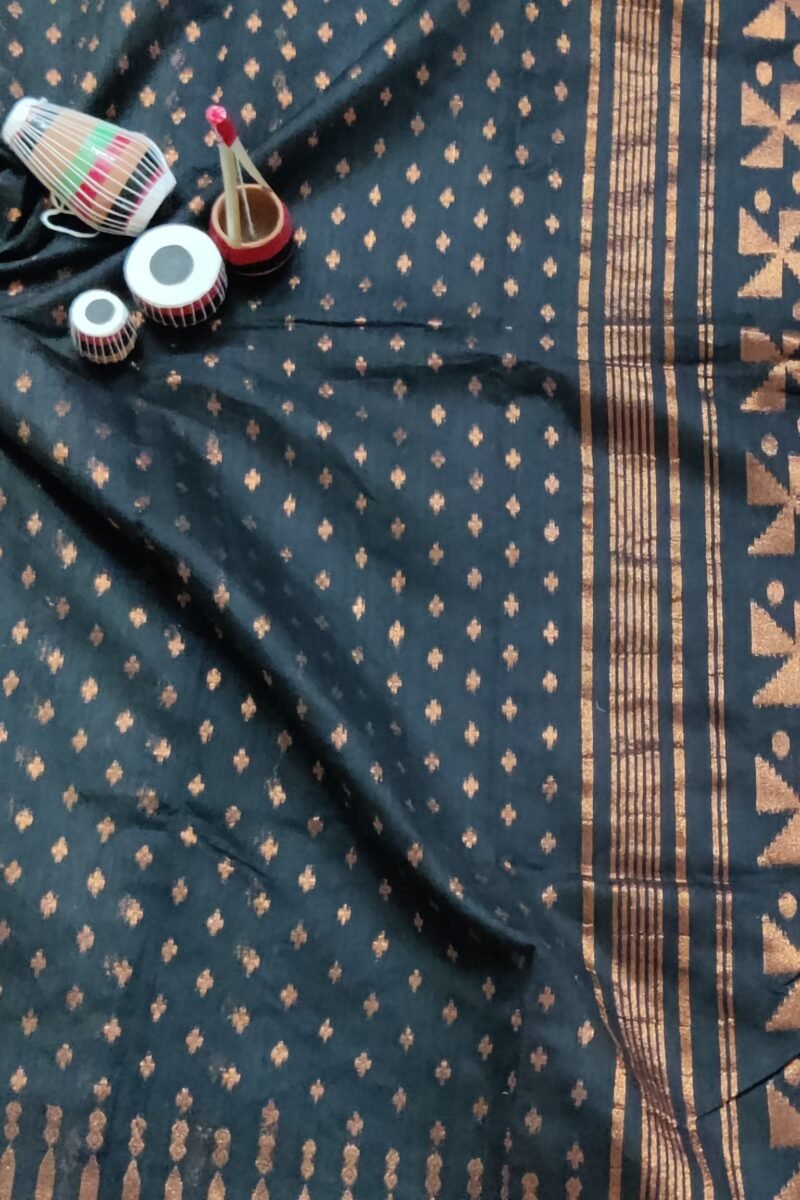 Jamdani Joy - Black and Bronze Mul Cotton Handwoven Jamdani Saree - Image 7