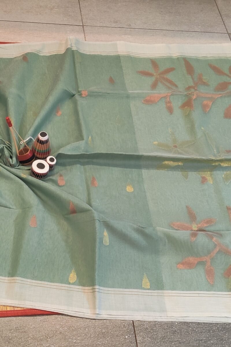 Jamdani Joy - Sage Green Pastel Mul Cotton and Silk Handwoven Jamdani Saree - Image 4