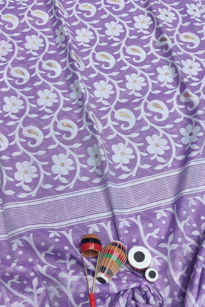 Jamdani Joy - Lilac Mul Cotton and Silk Handwoven Jamdani Saree - Image 4