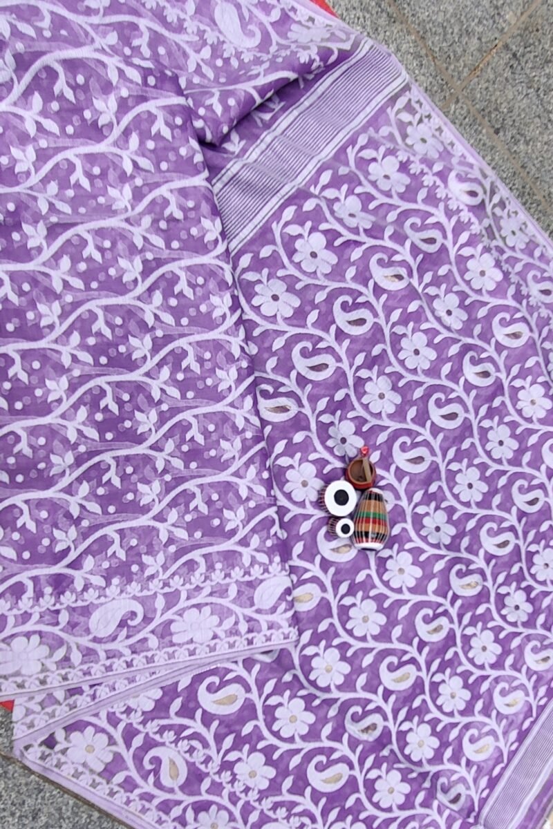 Jamdani Joy - Lilac Mul Cotton and Silk Handwoven Jamdani Saree - Image 5