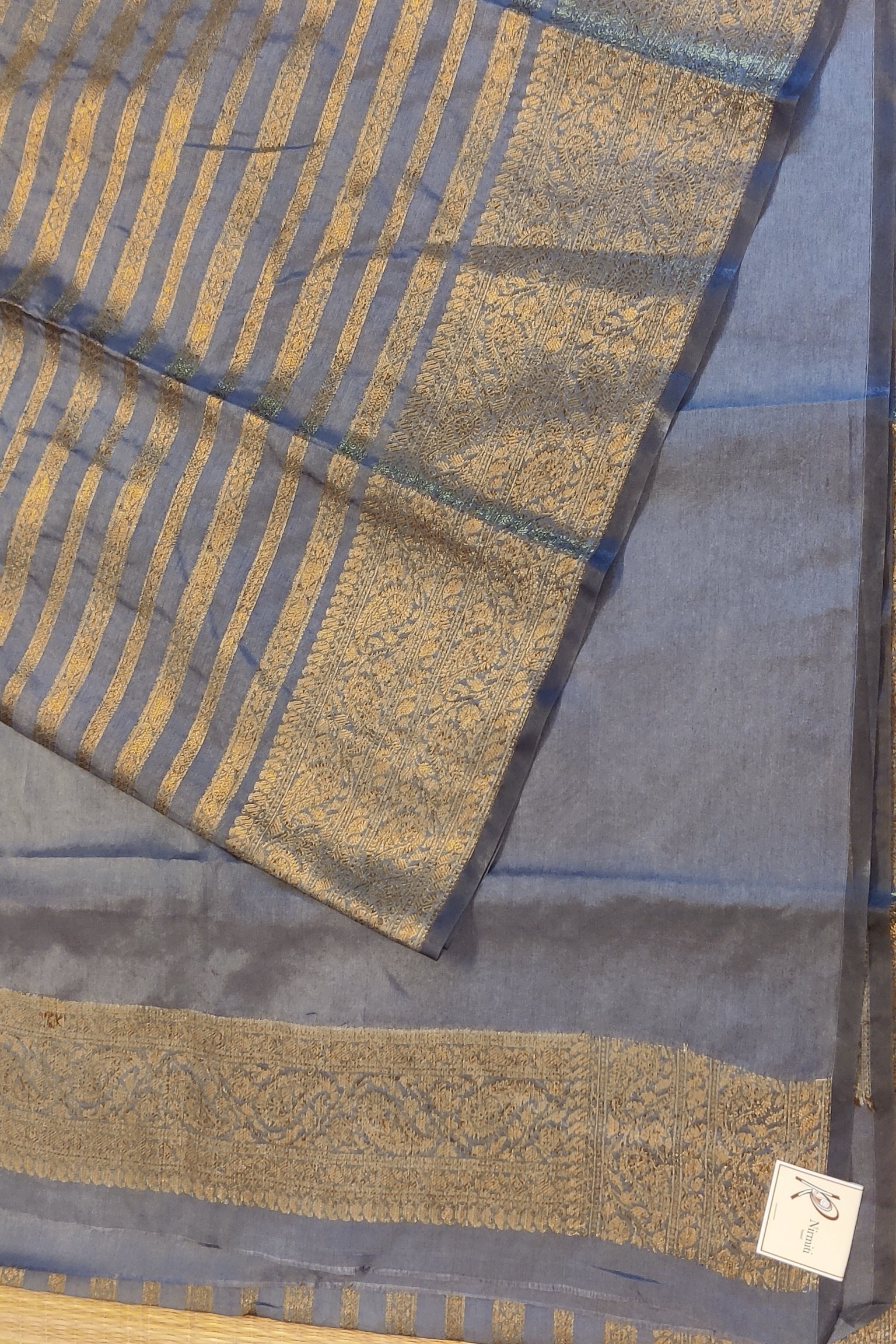 Banarasi Bloom: Soft Grey and Gold Khadi Silk Saree with Banarasi Weave - Image 5