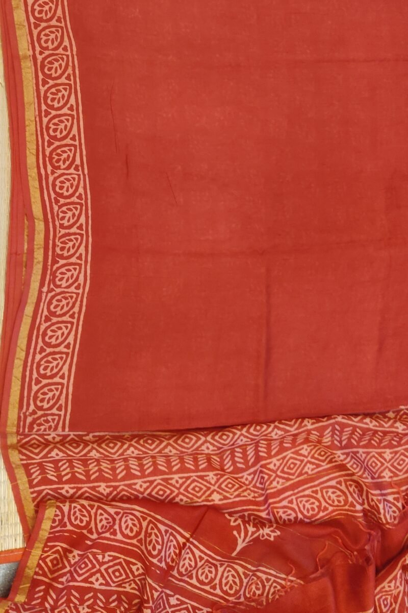 Chanderi Charisma - Red and Orange Handblock Print Chanderi Saree - Image 6