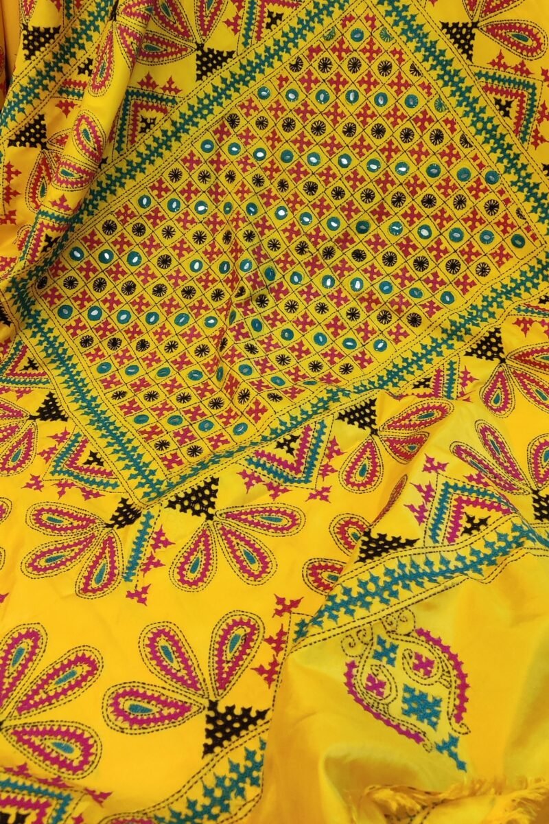 Timeless Threads - Yellow and Pink Semi Silk Kutch Embroidery Saree - Image 7