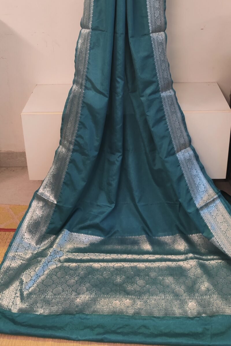 Banarasi Bloom: Sea Green and Silver Zari Banarasi Weave Katan Silk Saree - Image 3