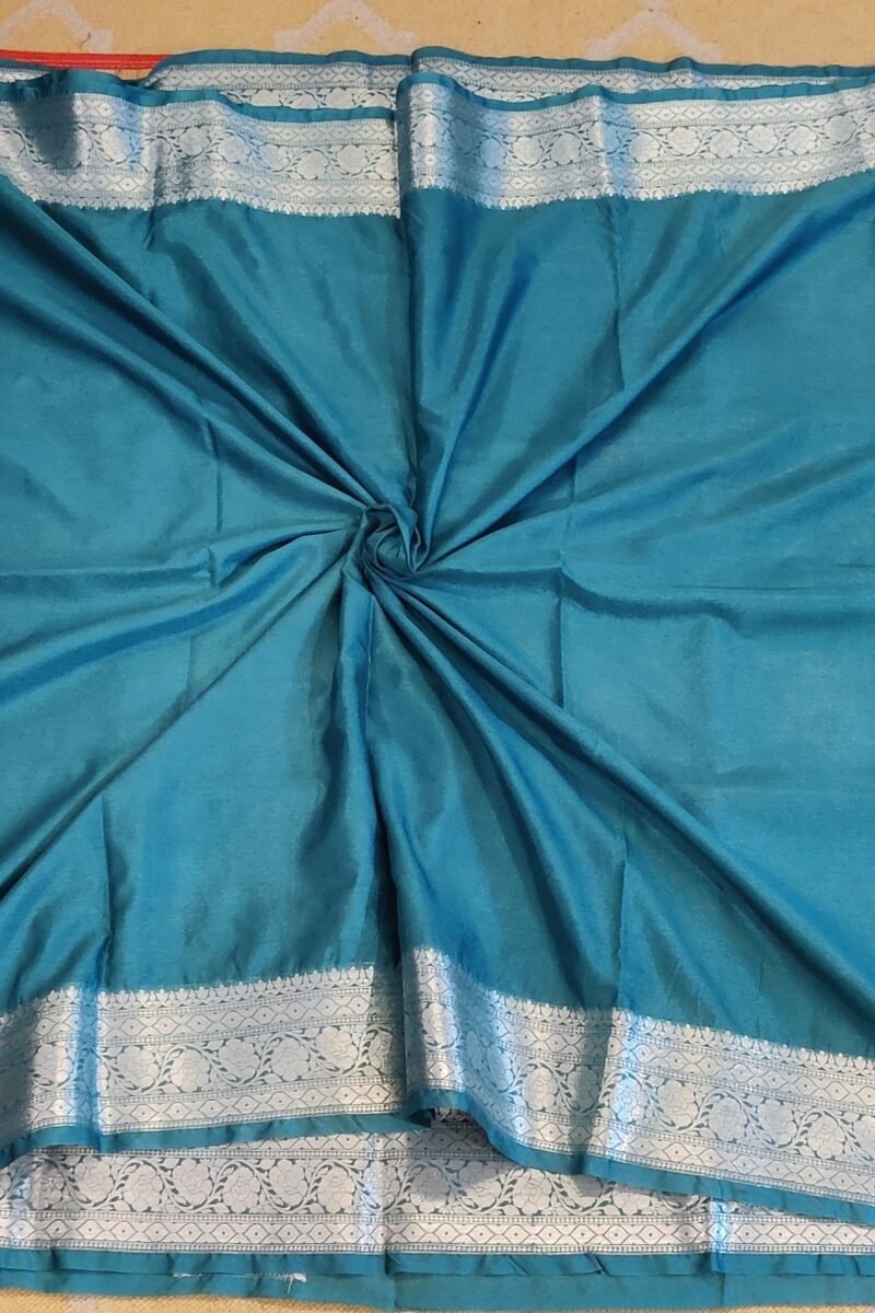 Banarasi Bloom: Sea Green and Silver Zari Banarasi Weave Katan Silk Saree - Image 4
