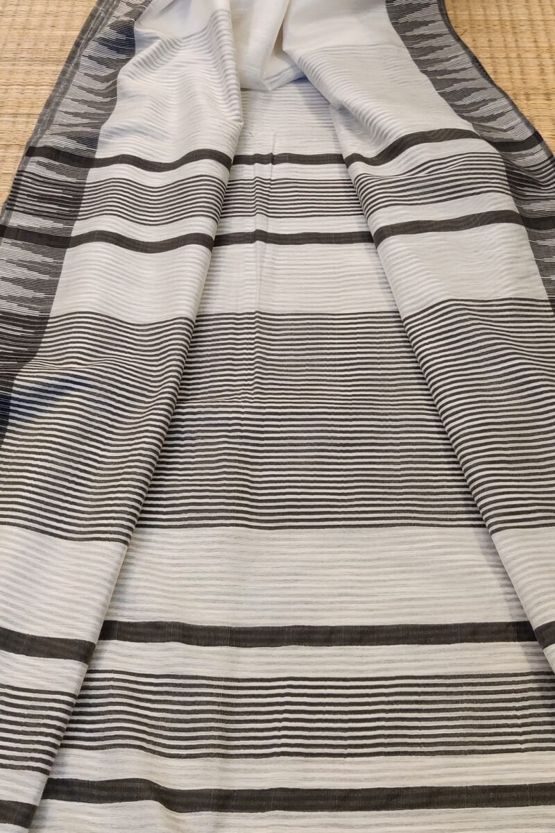 Viscose Vibrance: Pure White and Black Temple Border Kota Viscose Saree - Image 7