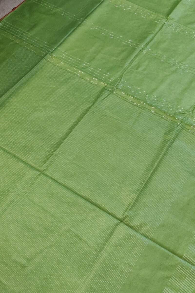 Viscose Vibrance: Parrot Green and White Thread Work Kota Viscose Saree - Image 5