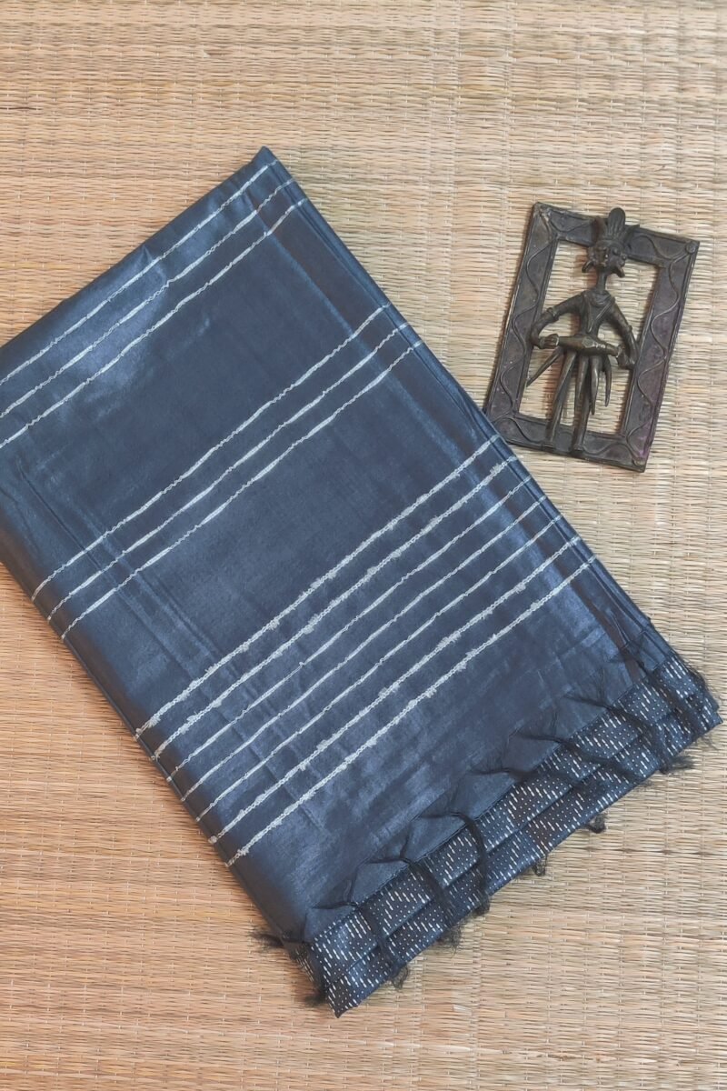 Viscose Vibrance: Grey and White Thread Work Kota Viscose Saree - Image 6