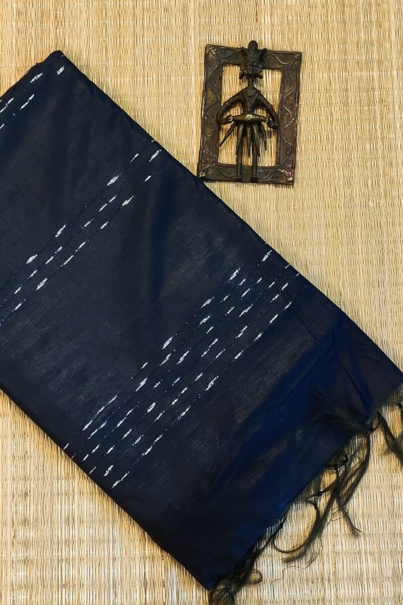 Viscose Vibrance: Black and White Thread Work Kota Viscose Saree - Image 5