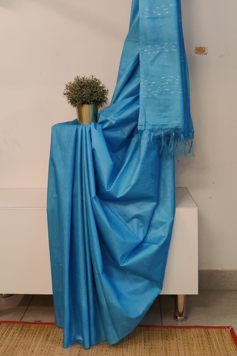 Viscose Vibrance: Light Blue and White Thread Work Kota Viscose Saree - Image 2