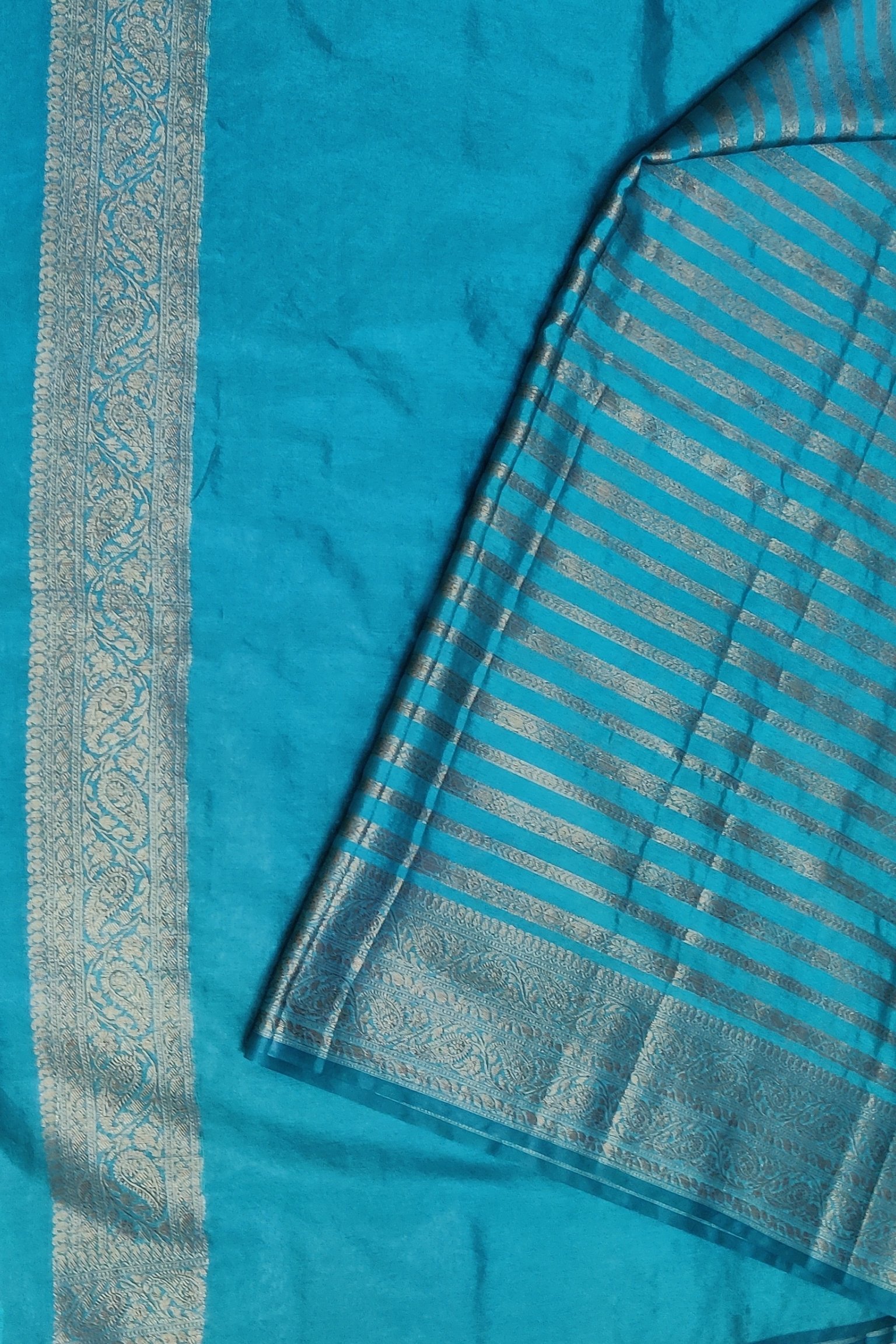 Banarasi Bloom: Teal Green and Gold Khadi Silk Saree with Banarasi Weave - Image 6