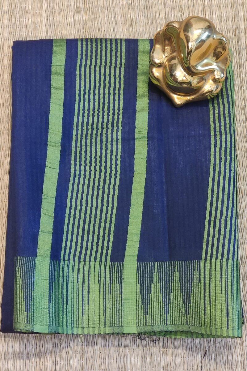 Viscose Vibrance: Navy Blue and Parrot Green Temple Border Kota Viscose Saree - Image 2