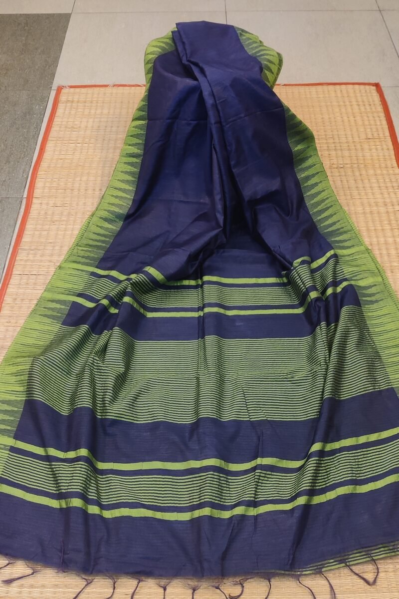 Viscose Vibrance: Navy Blue and Parrot Green Temple Border Kota Viscose Saree - Image 3