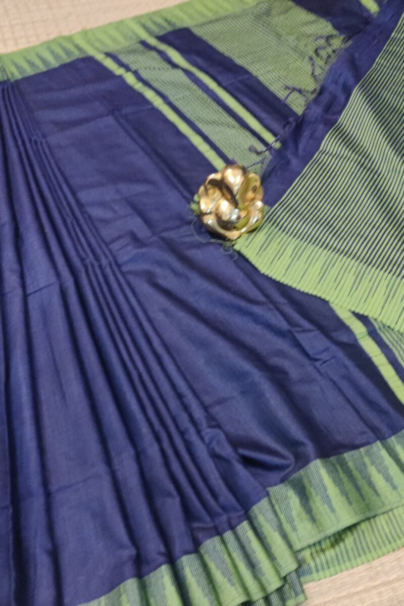 Viscose Vibrance: Navy Blue and Parrot Green Temple Border Kota Viscose Saree - Image 7