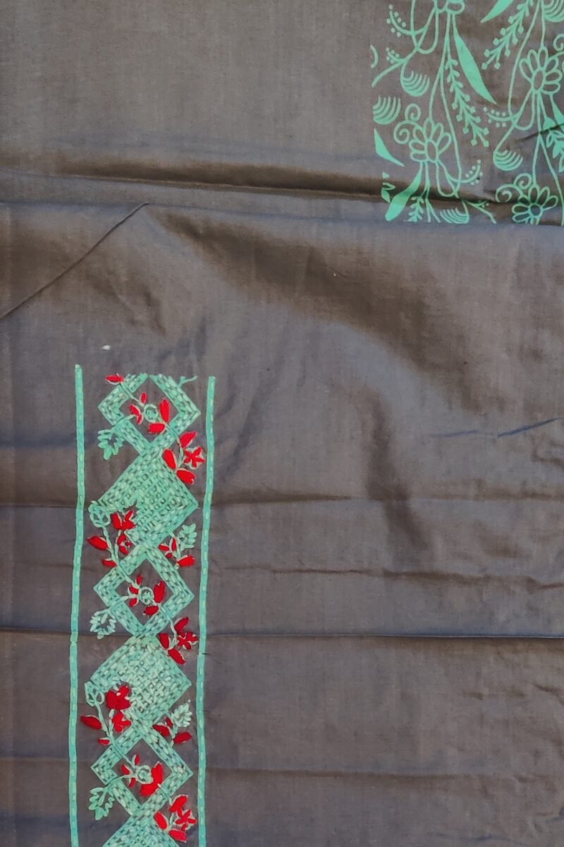 Suit stories - Grey & Emerald Green Folk-Embroidered Cotton Suit Set - Image 4