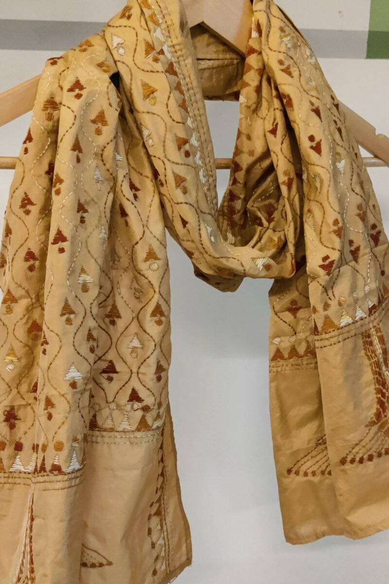 Dreamy Drapes - Biscuit Brown Blended Silk Wave Kantha Stole - Image 3