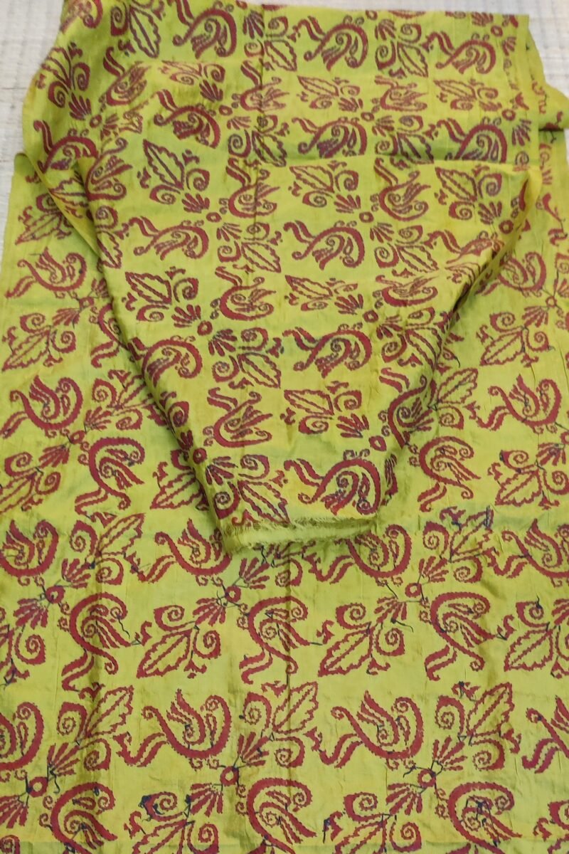 Dreamy Drapes - Moss Green & Red Tussar Peacock Kantha Stole - Image 2