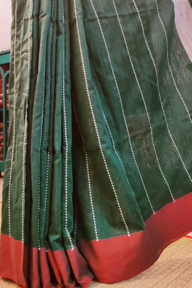 Taant Treasures - Green Taant Cotton Handloom Saree with Red and White Kantha Embroidery - Image 7
