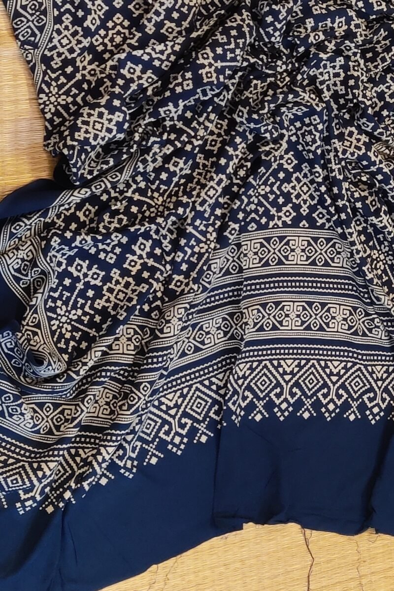 Dreamy Drapes - Navy Blue Diamond Patterned Cotton Silk Ajrakh Dupatta - Image 5