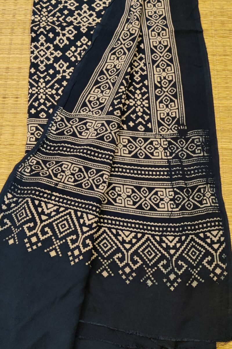 Dreamy Drapes - Navy Blue Diamond Patterned Cotton Silk Ajrakh Dupatta - Image 7