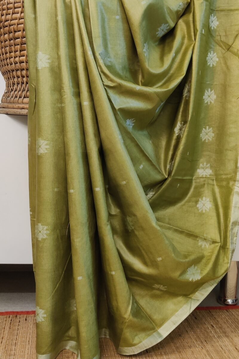 Viscose Vibrance: Light Mehandi Green Kota Viscose Saree with Floral Machine Embroidery and Striped Pallu - Image 7