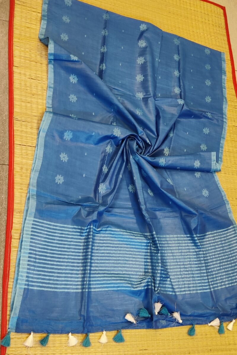 Viscose Vibrance: Blue Kota Viscose Saree with Floral Machine Embroidery and Striped Pallu - Image 3