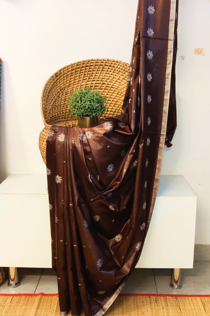 Viscose Vibrance: Coffee Brown Kota Viscose Saree with Floral Machine Embroidery and Striped Pallu - Image 2