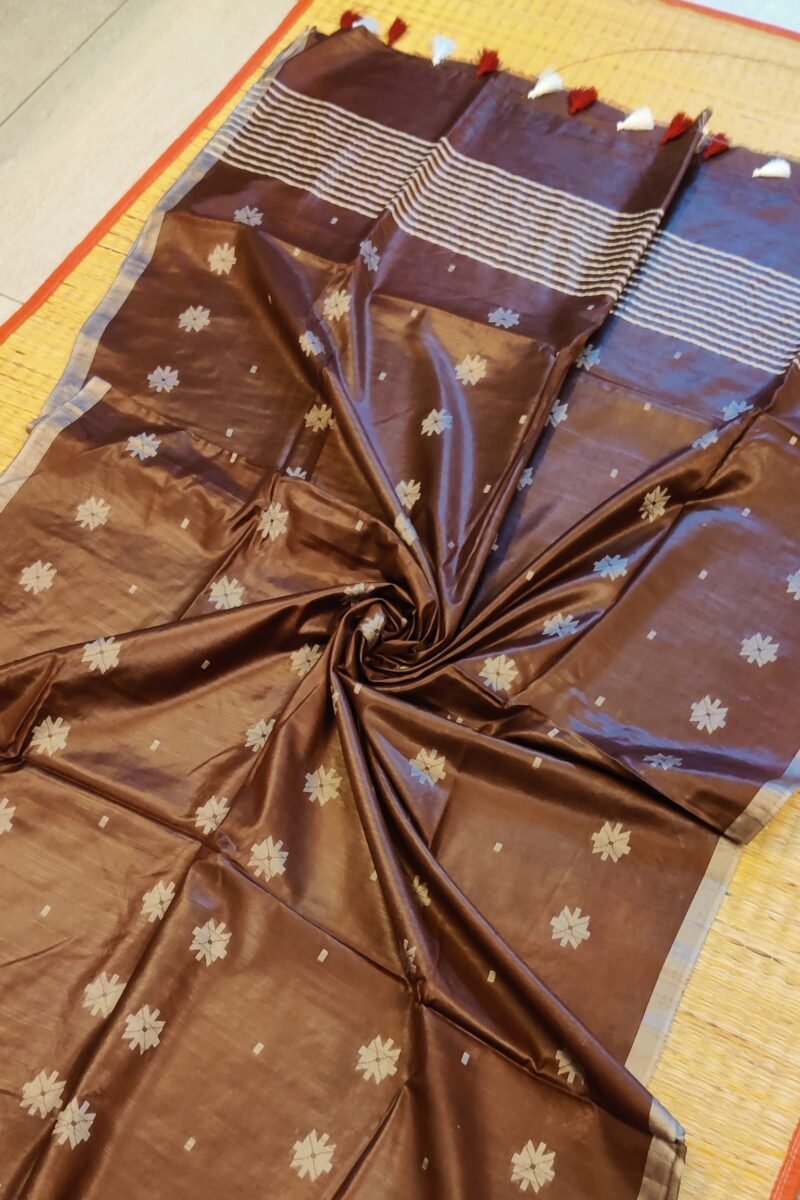 Viscose Vibrance: Coffee Brown Kota Viscose Saree with Floral Machine Embroidery and Striped Pallu - Image 7