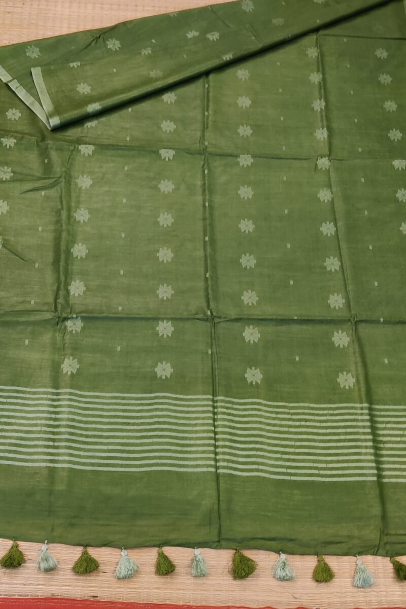 Viscose Vibrance: Leaf Green Kota Viscose Saree with Floral Machine Embroidery and Striped Pallu - Image 3