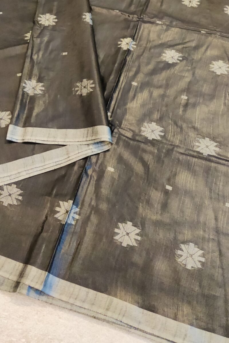 Viscose Vibrance: Black Kota Viscose Saree with Floral Machine Embroidery and Striped Pallu - Image 4