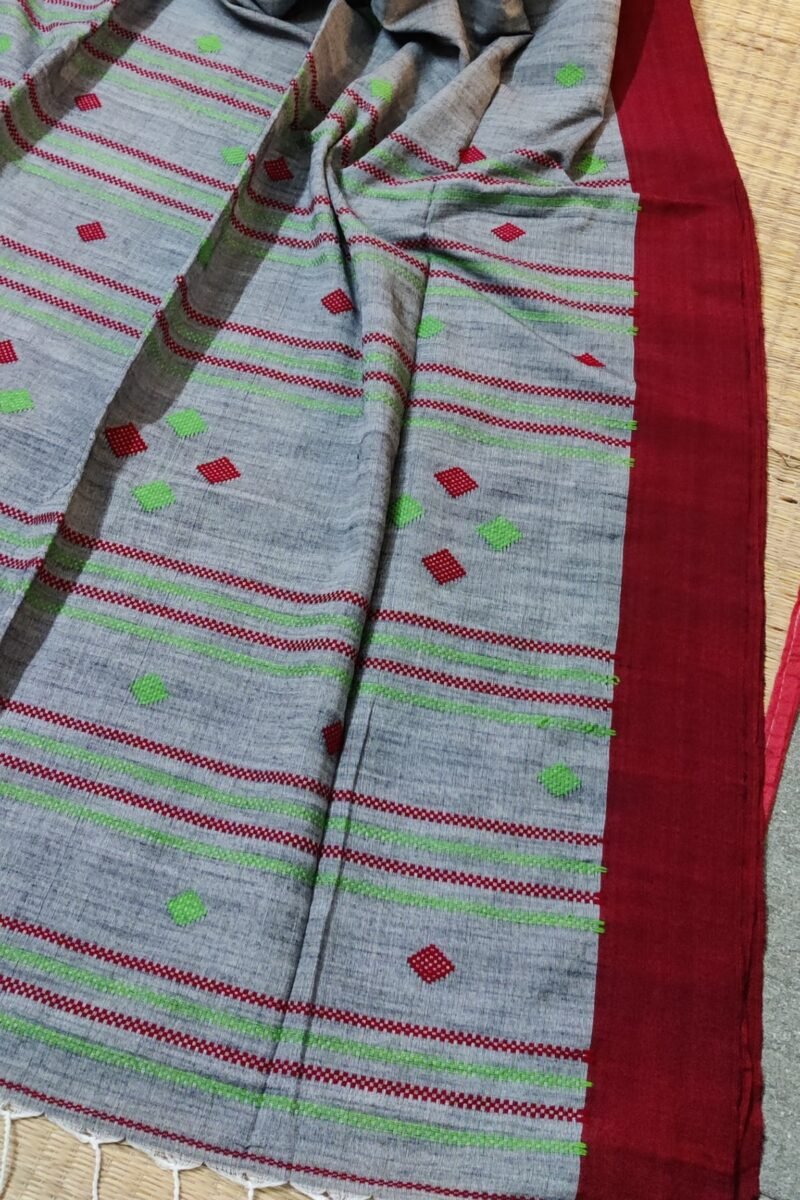 Cotton Chronicles: Dark Grey with Maroon Border and Maroon-Green Motif Assam Cotton Saree - Image 9