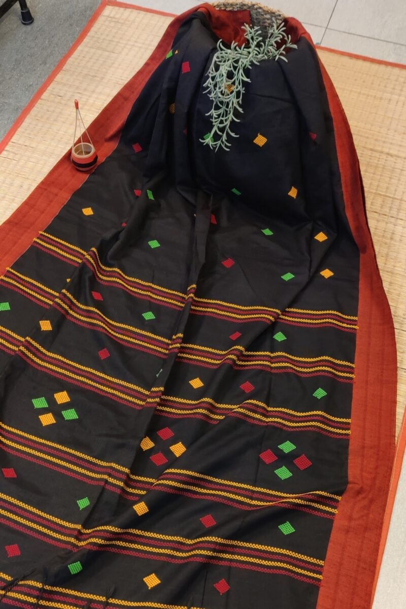 Cotton Chronicles: Black with Maroon Border and Yellow-Red-Green Motif Assam Cotton Saree - Image 7