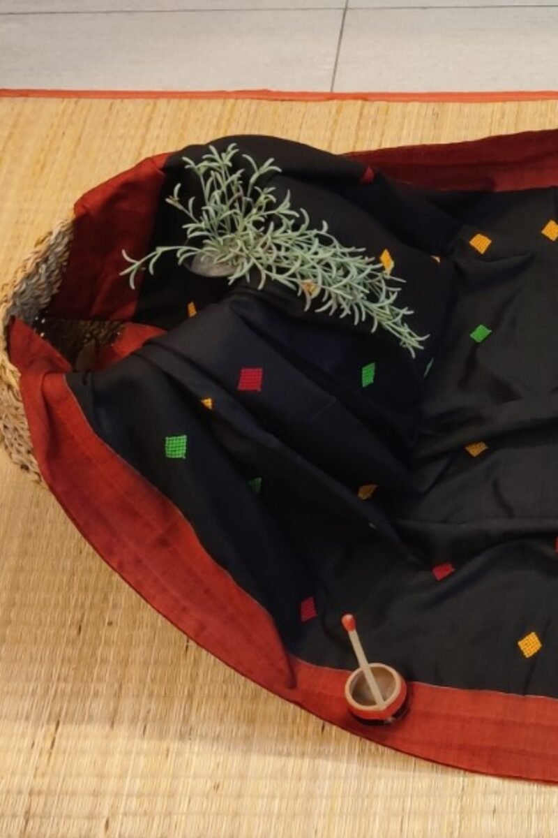 Cotton Chronicles: Black with Maroon Border and Yellow-Red-Green Motif Assam Cotton Saree - Image 8