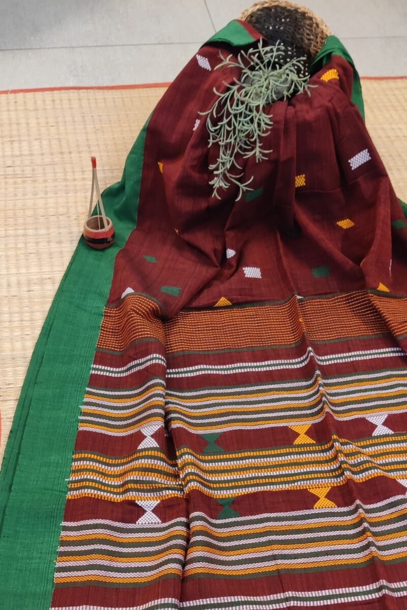 Cotton Chronicles: Maroon with Green Border and Abstract Multicolour Motif Assam Cotton Saree - Image 2