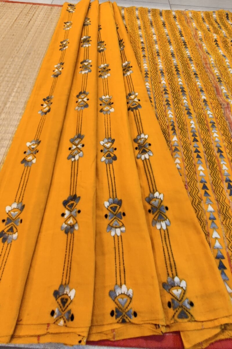 Khesh Katha: Mango Yellow Khesh Cotton Saree with Grey-White Kantha Fan Motif Embroidery - Image 5