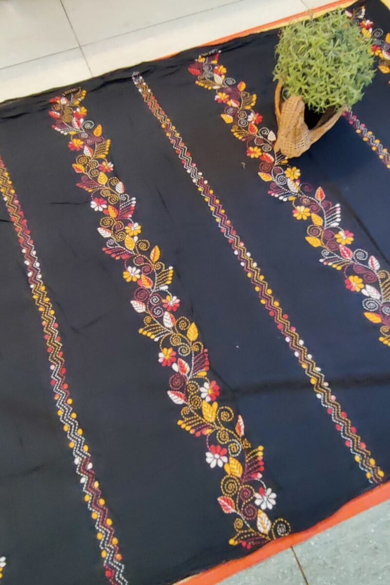 Khesh Katha: Black Khesh Cotton Saree with Multicolor Kantha Floral and Geometric Hand Embroidery - Image 2