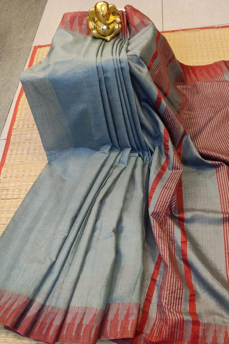 Viscose Vibrance: Elegant Grey Kota Viscose Saree with Red Temple Thread Weave Border and Striped Pallu - Image 5