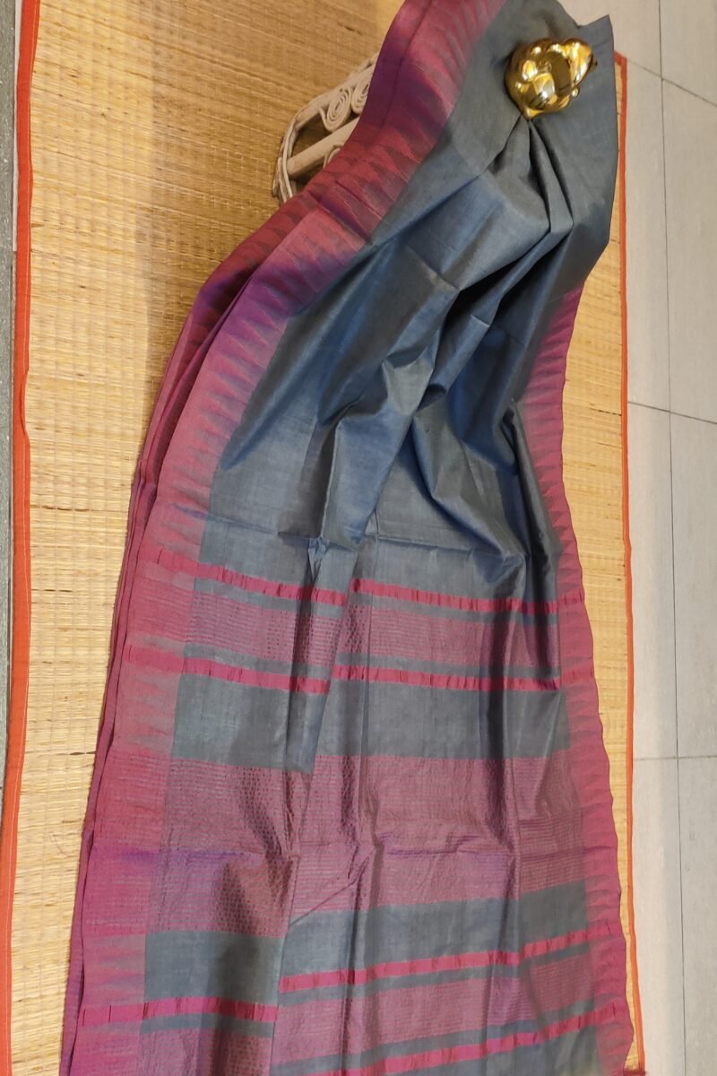 Viscose Vibrance: Soft Grey Kota Viscose Saree with Pink Temple Thread Weave Border and Striped Pallu - Image 4