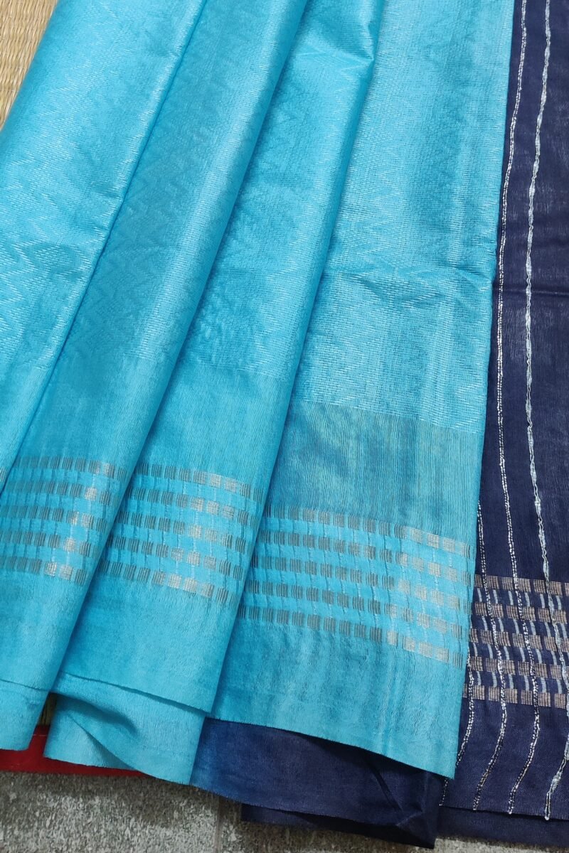 Viscose Vibrance: Sky Blue and Navy Kota Viscose Saree with Zigzag Weave and Gold Thread Border - Image 5