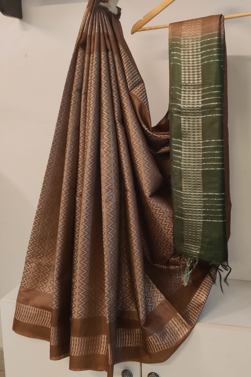 Viscose Vibrance: Brown and Bottle Green Kota Viscose Saree with Zigzag Thread Weave and Gold Box Border