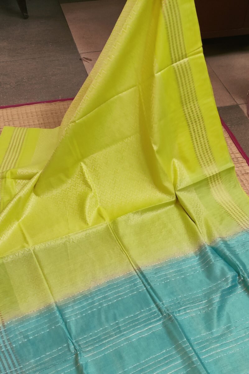 Viscose Vibrance: Bright Yellow and Sea Green Kota Viscose Saree with Zigzag Weave and Gold Dash Border - Image 3