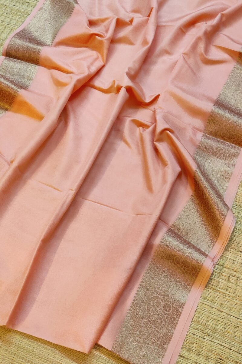 Banarasi Bloom: Pastel Peach Khadi Silk Saree with Muted Gold Karwa Banarasi Border - Image 3