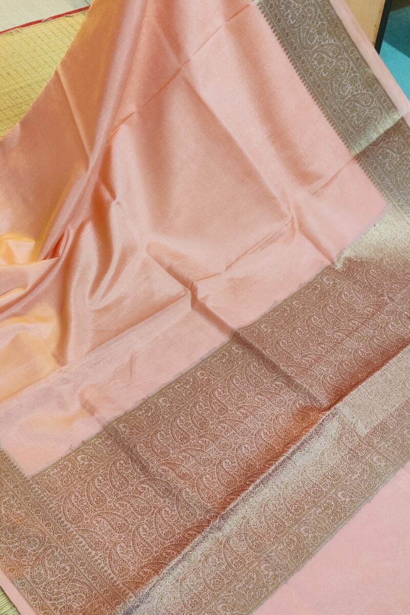 Banarasi Bloom: Pastel Peach Khadi Silk Saree with Muted Gold Karwa Banarasi Border - Image 6