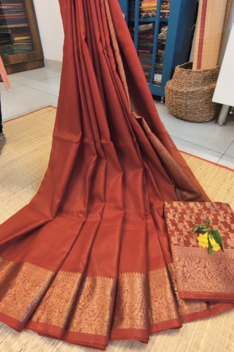 Banarasi Bloom: Rust Khadi Silk Saree with Muted Gold Karwa Banarasi Border - Image 2